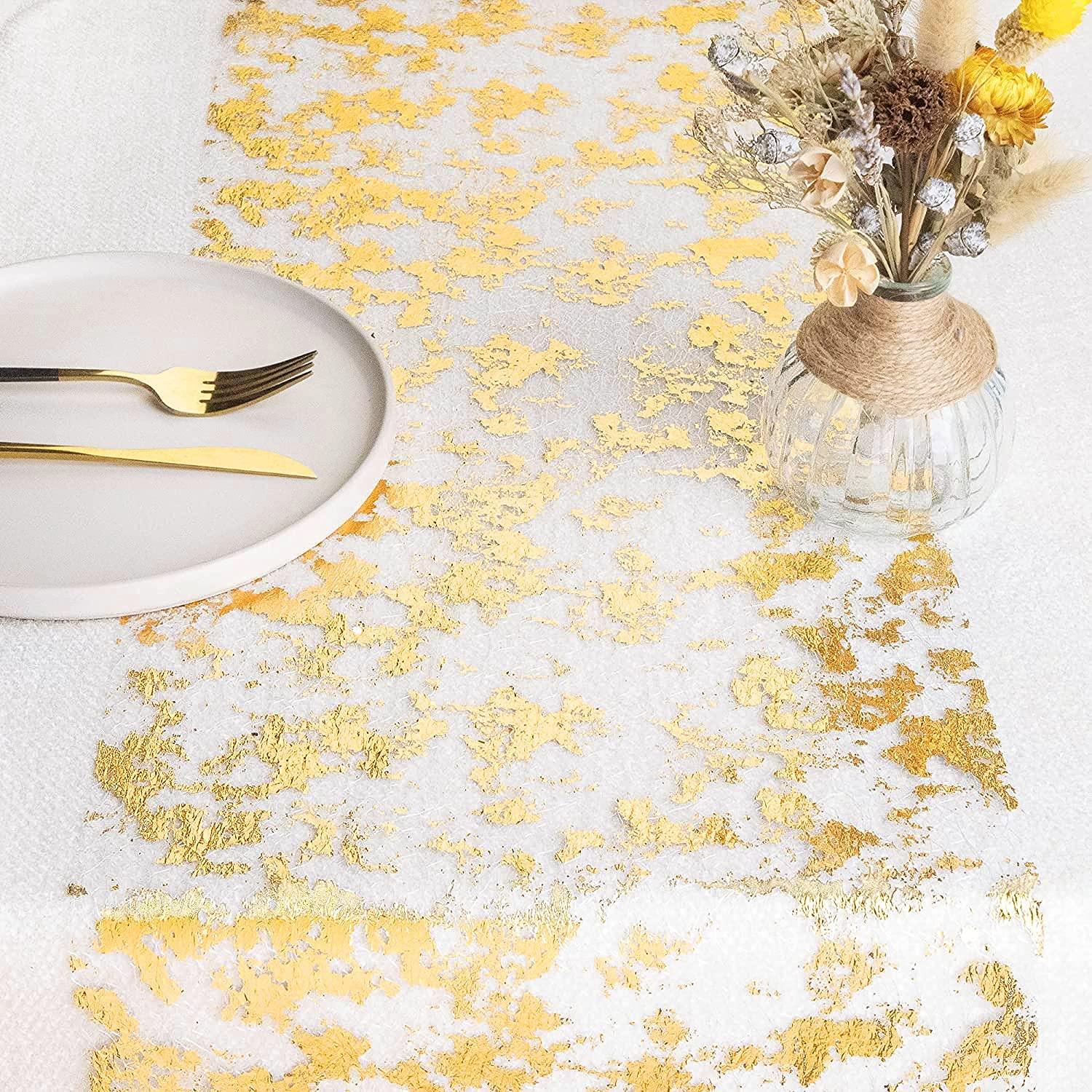 Блестящие металлические золоты – обзор и цена Christmas Table Runner
